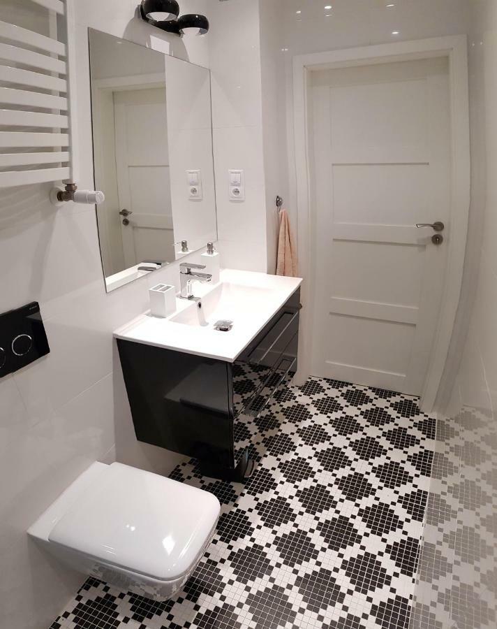 Apartament Styczynskiego กลีวิตเซ ภายนอก รูปภาพ